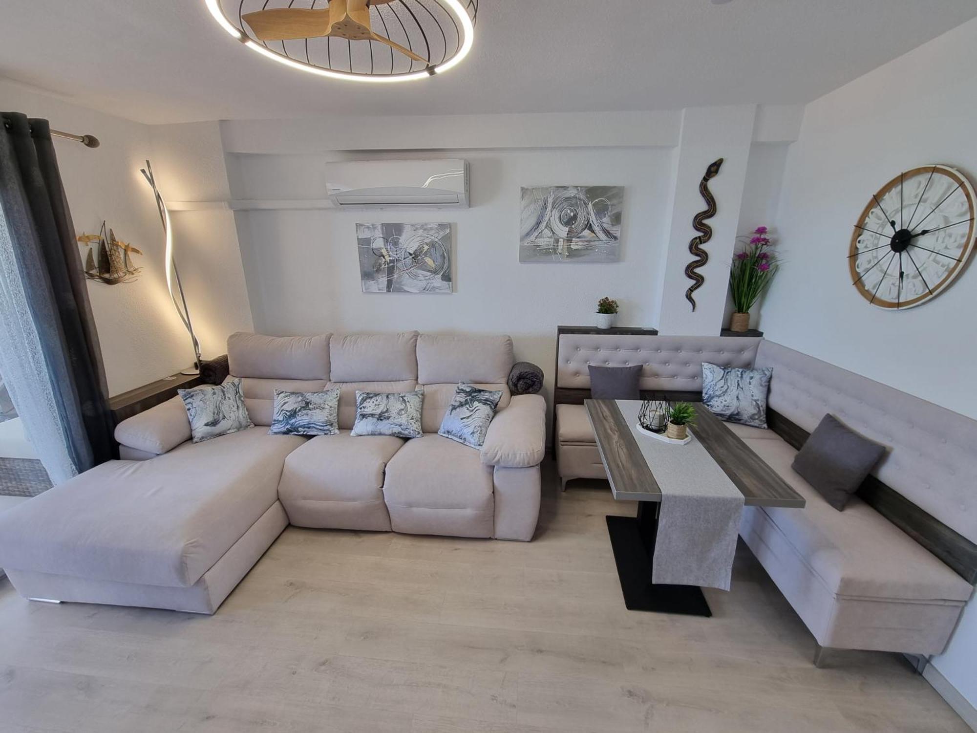 2-Schlafzimmer-Penthouse-Apartment mit frontalem Meerblick Torrevieja Exterior foto